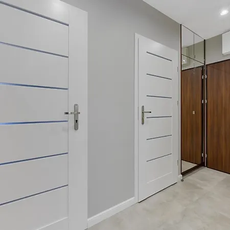 Daire Gate Of Centre By Pinpoint Łódź