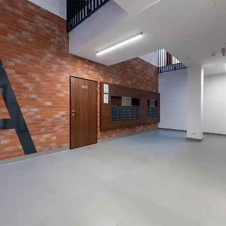 Gate Of Centre By Pinpoint Apartment *